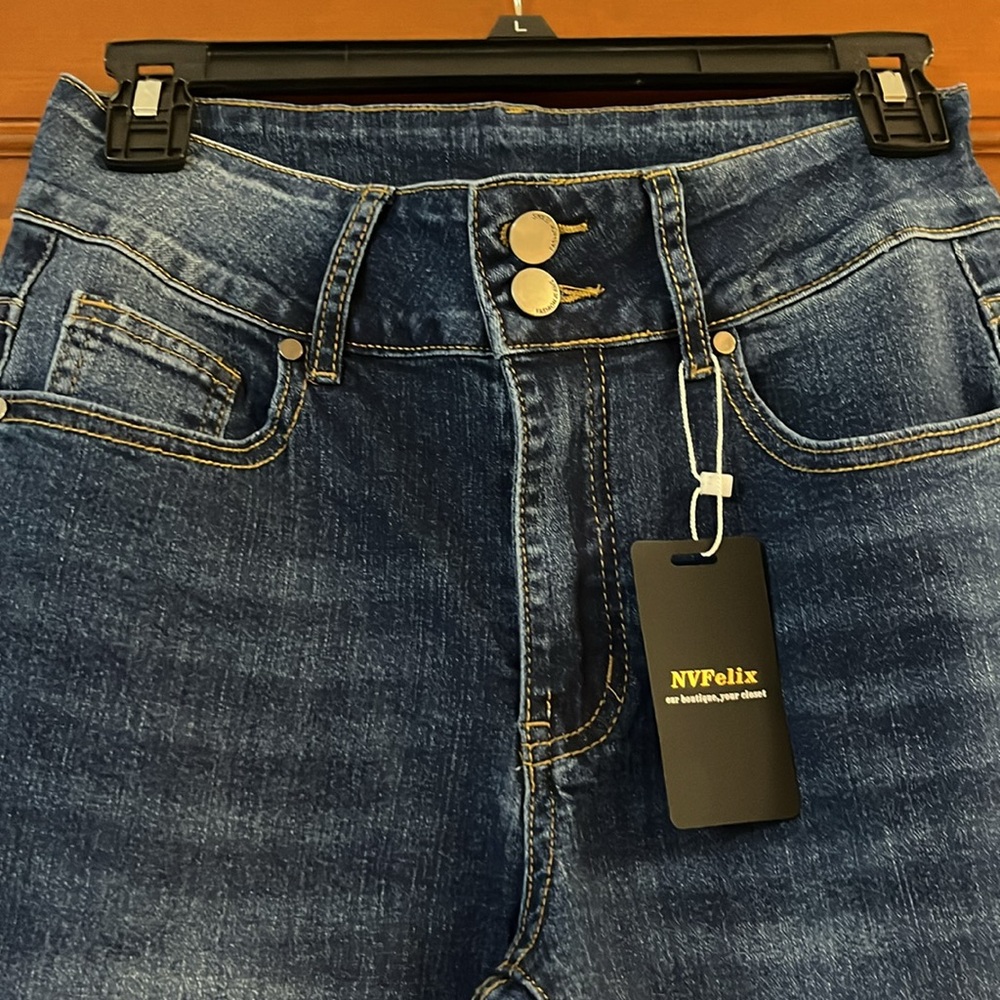 NVFelix size medium jeans - Picture 4 of 6